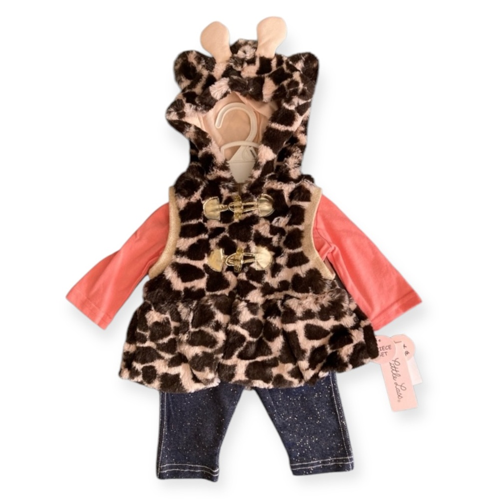 Little Lass | NWT Girls 3 Piece Set Faux Fur Giraffe Hooded Vest